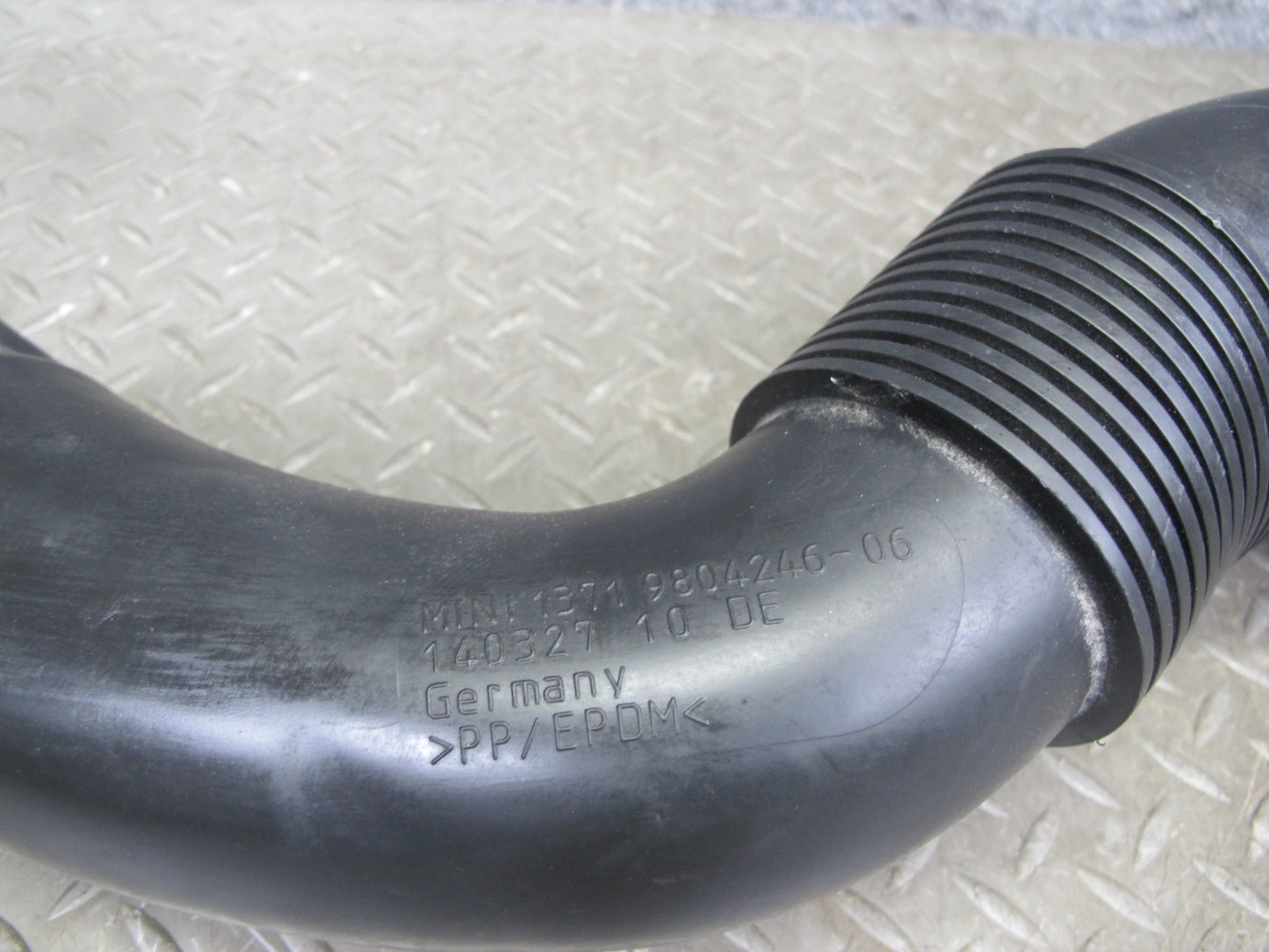 11-16 Mini Cooper S R60 R61 Countryman N18 Air Intake Hose Pipe Line 9804246 OEM