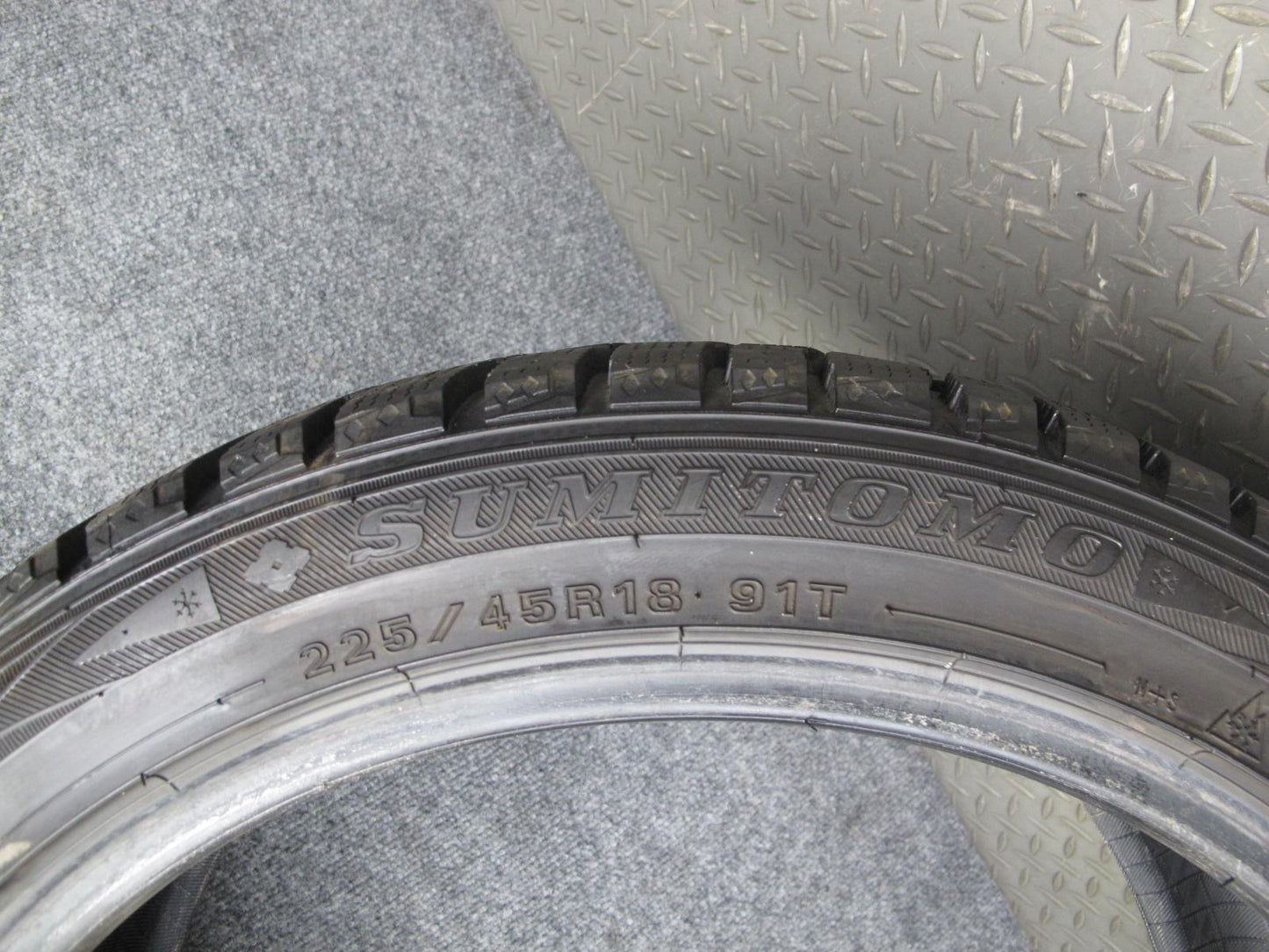 Set of 2 Sumitomo ICE Edge Winter Tire 225/45 R18 91T 2220 8/32" & 9/32" Tread