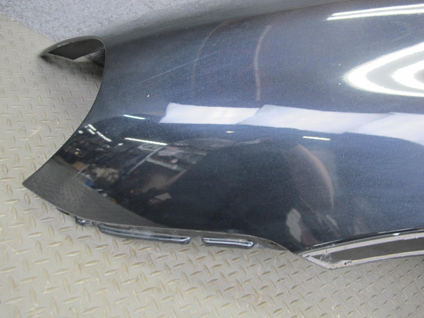2008-2010 Porsche Cayenne 957 Front Left Side Fender Shell Panel Cover Black