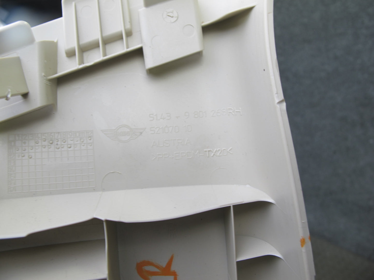 11-16 Mini Cooper R60 Countryman Set of 2 Rear C Pillar Trim Cover Panel OEM