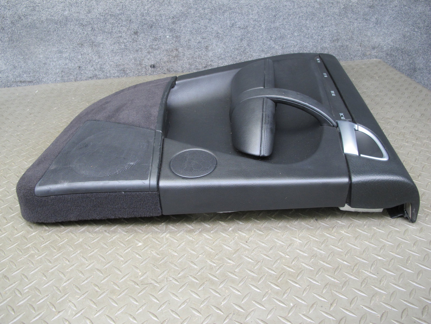 2009-2010 Porsche Cayenne 957 Rear Right & Left Side Door Panel Cover Black Set