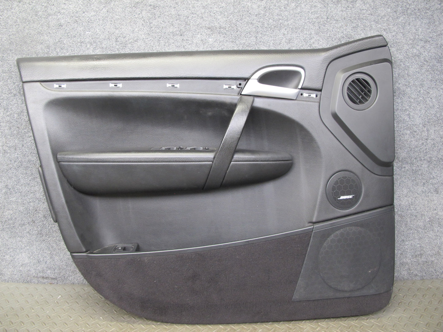 2009-2010 Porsche Cayenne 957 Front Right & Left Side Door Panel Cover Black Set