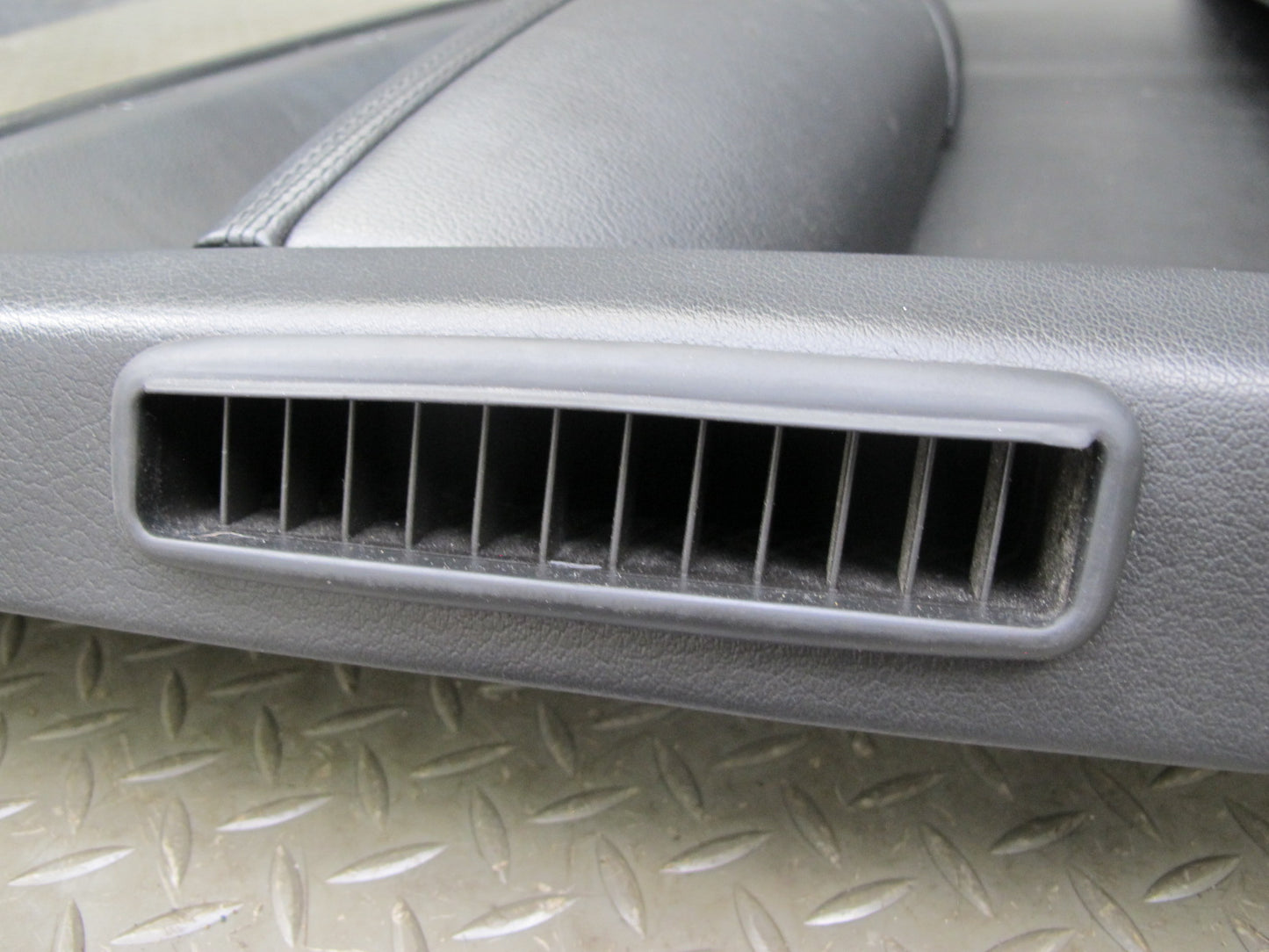2009-2010 Porsche Cayenne 957 Front Right & Left Side Door Panel Cover Black Set