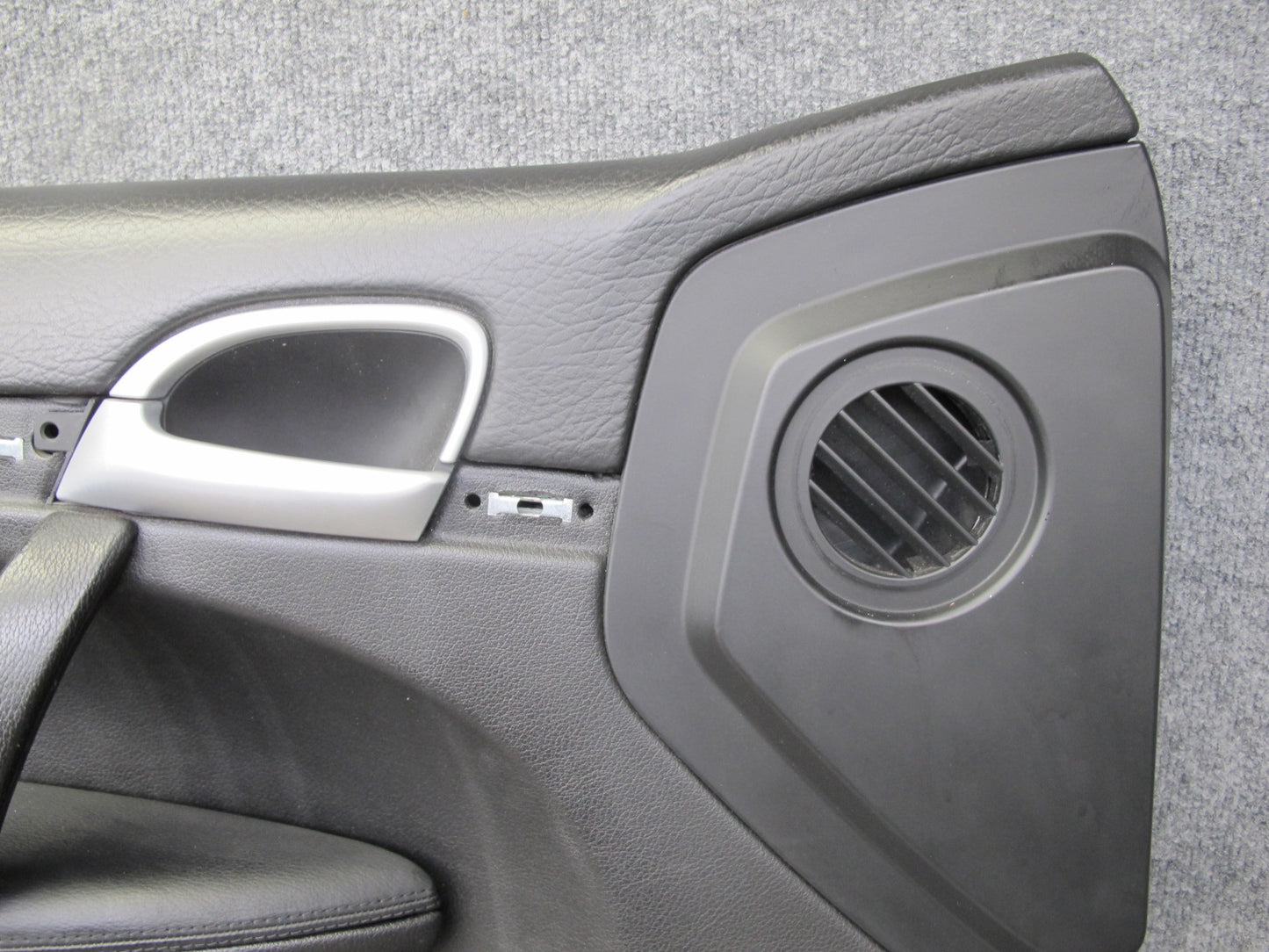 2009-2010 Porsche Cayenne 957 Front Right & Left Side Door Panel Cover Black Set