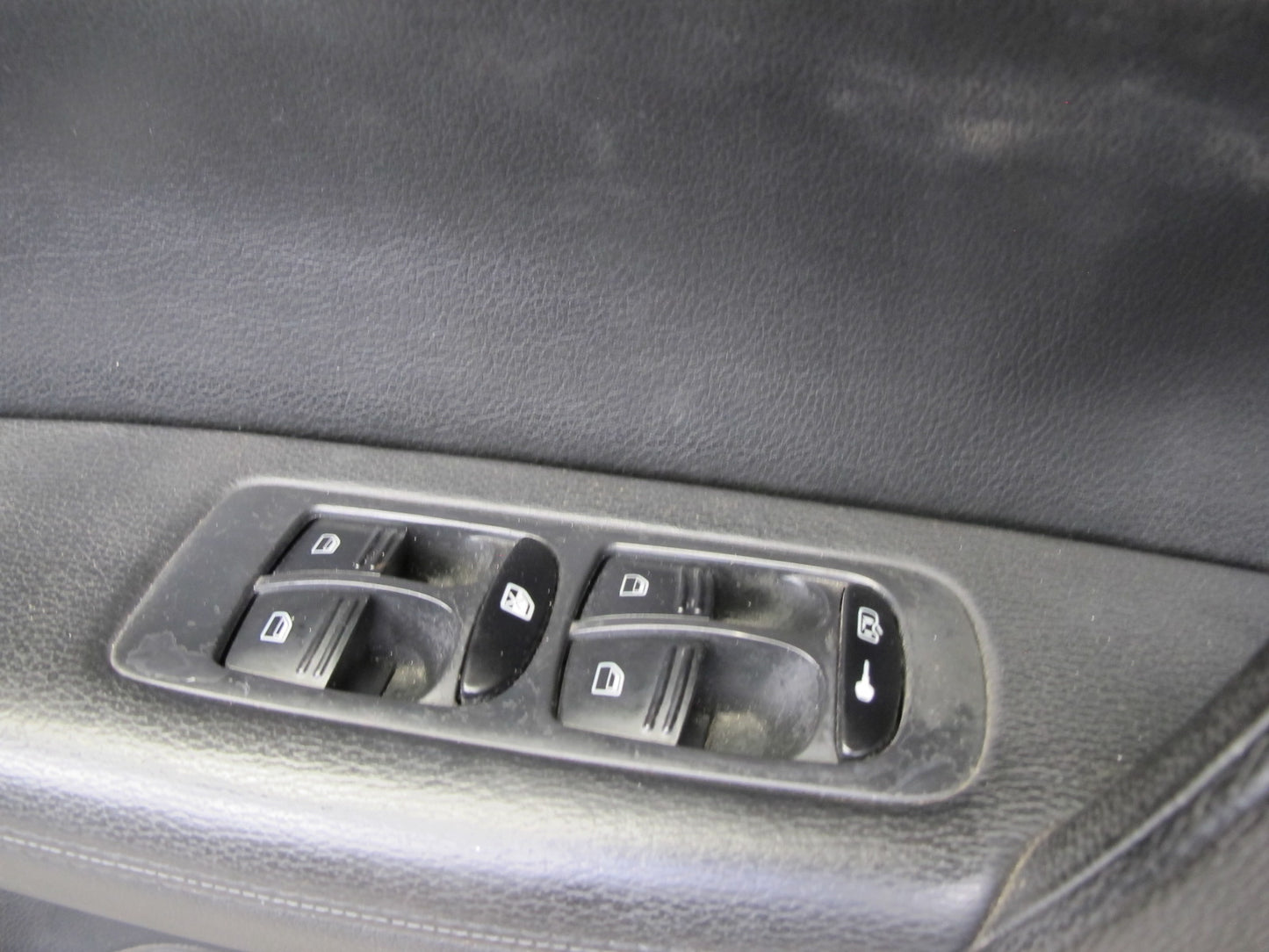 2009-2010 Porsche Cayenne 957 Front Right & Left Side Door Panel Cover Black Set
