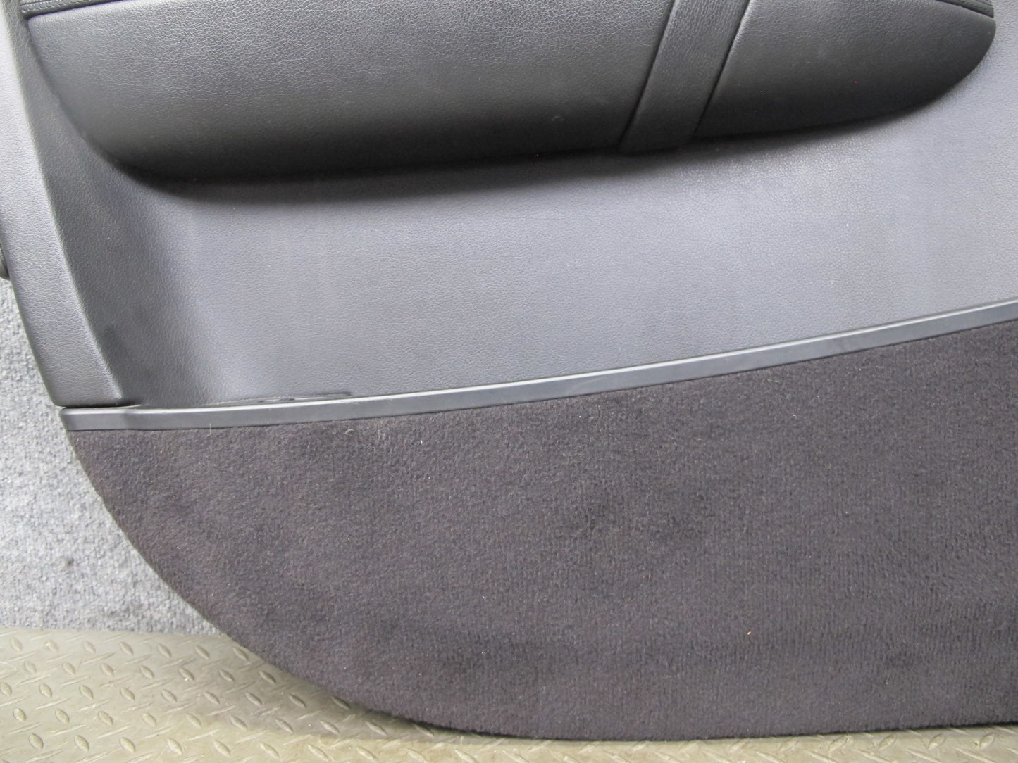 2009-2010 Porsche Cayenne 957 Front Right & Left Side Door Panel Cover Black Set