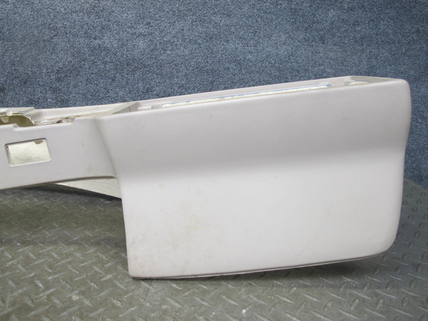 95-00 Lexus SC300 SC400 UZZ30L Center Console Trim Cover Panel Ivory OEM