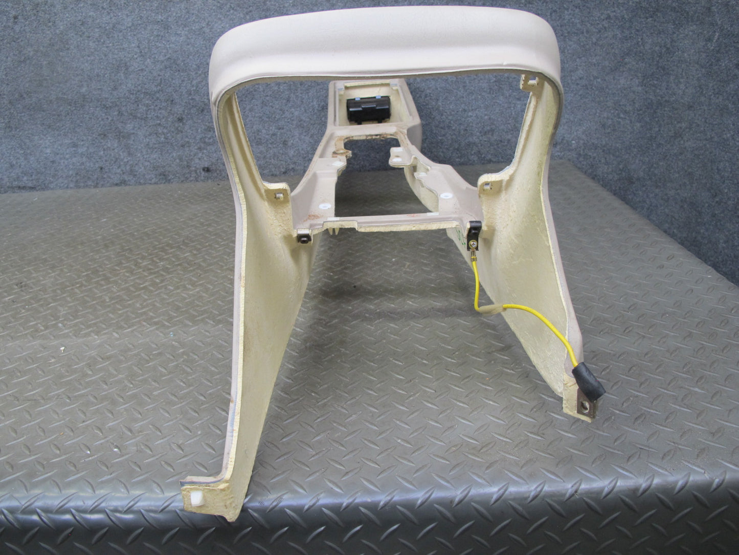 95-00 Lexus SC300 SC400 UZZ30L Center Console Trim Cover Panel Ivory OEM