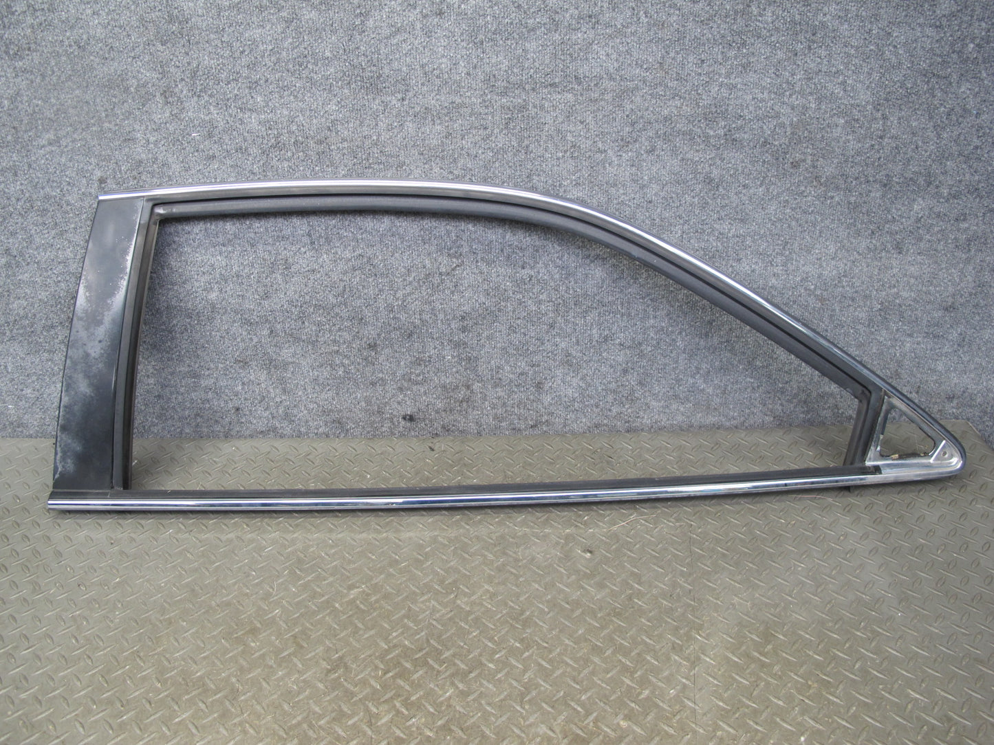 92-00 Lexus SC300 SC400 UZZ30L Right Pass Door Window Frame Trim Molding OEM