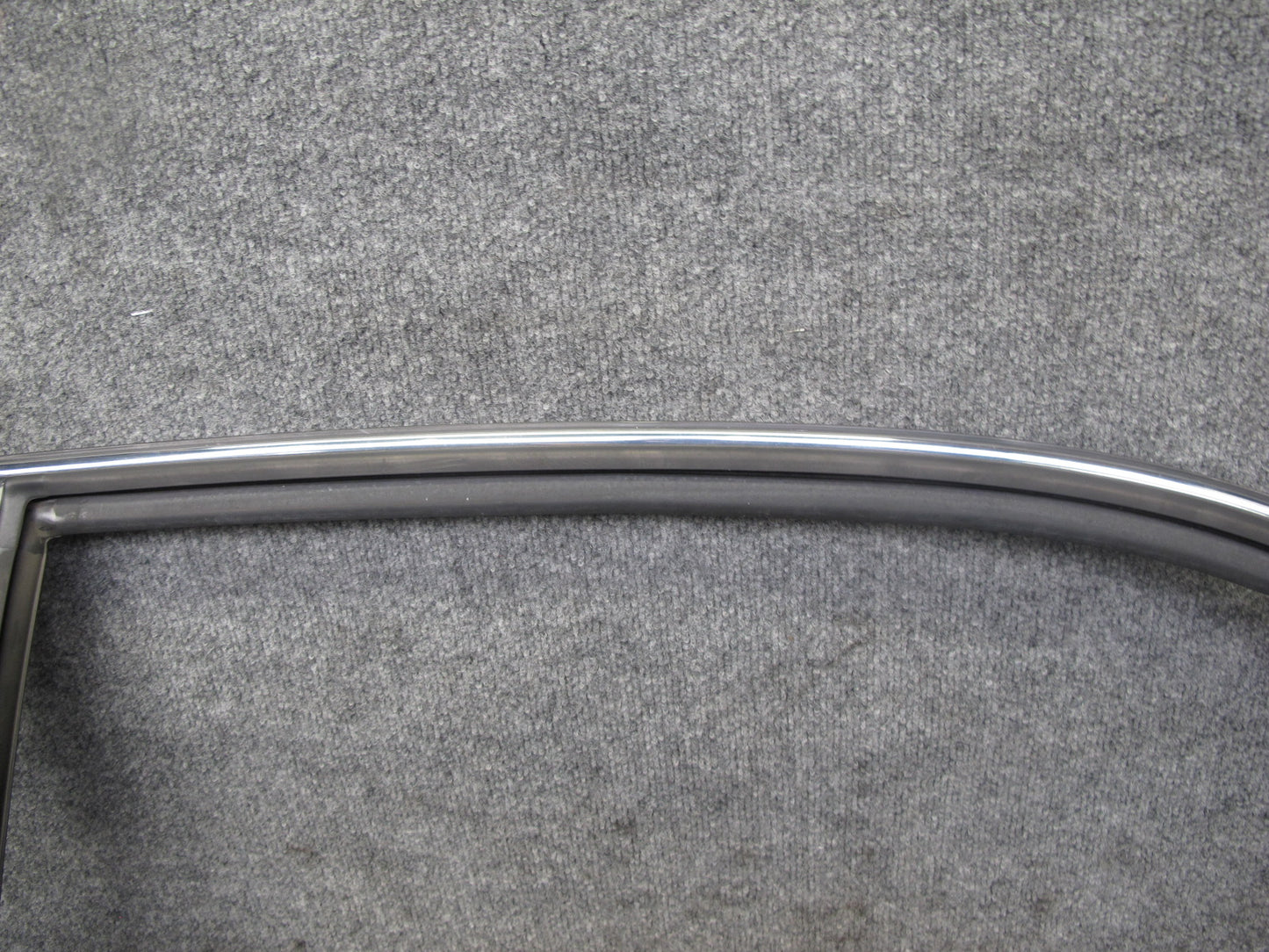 92-00 Lexus SC300 SC400 UZZ30L Right Pass Door Window Frame Trim Molding OEM