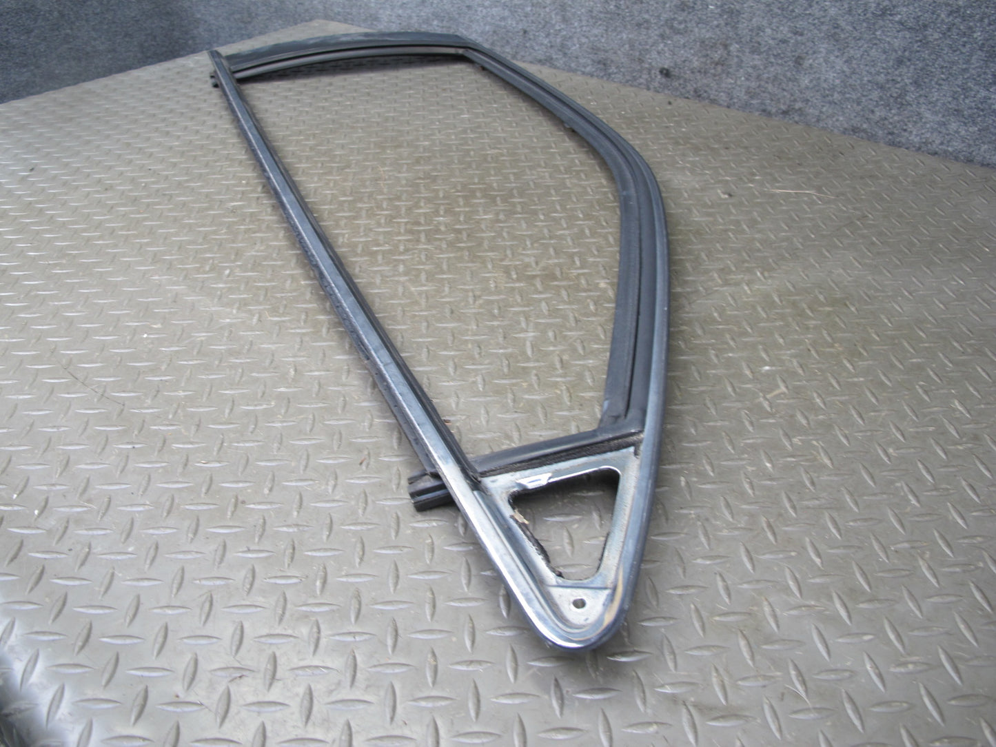 92-00 Lexus SC300 SC400 UZZ30L Right Pass Door Window Frame Trim Molding OEM