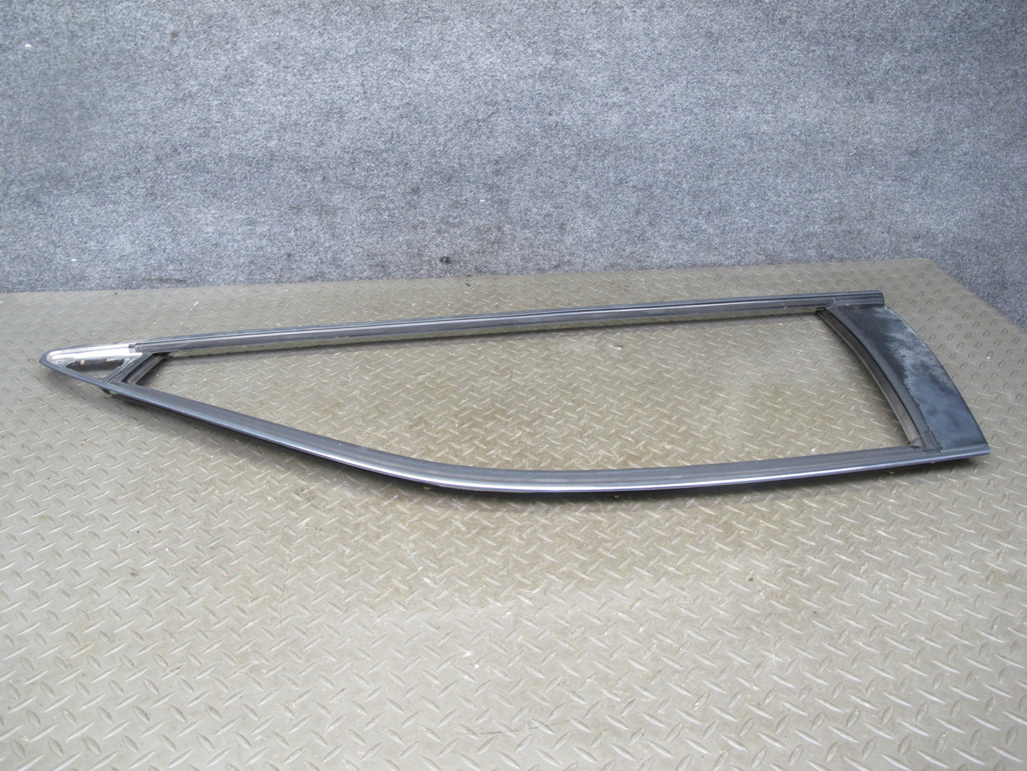 92-00 Lexus SC300 SC400 UZZ30L Right Pass Door Window Frame Trim Molding OEM
