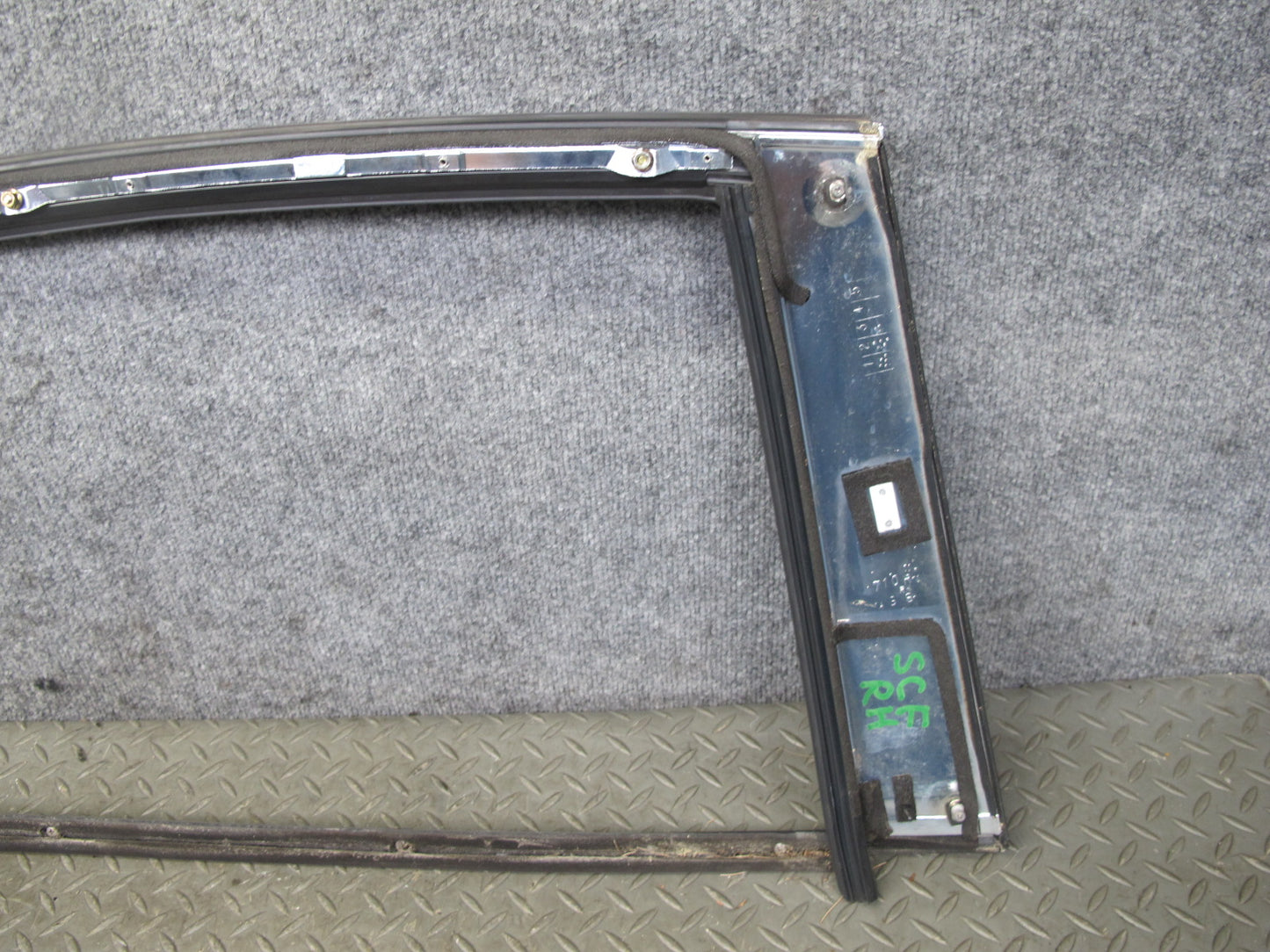 92-00 Lexus SC300 SC400 UZZ30L Right Pass Door Window Frame Trim Molding OEM