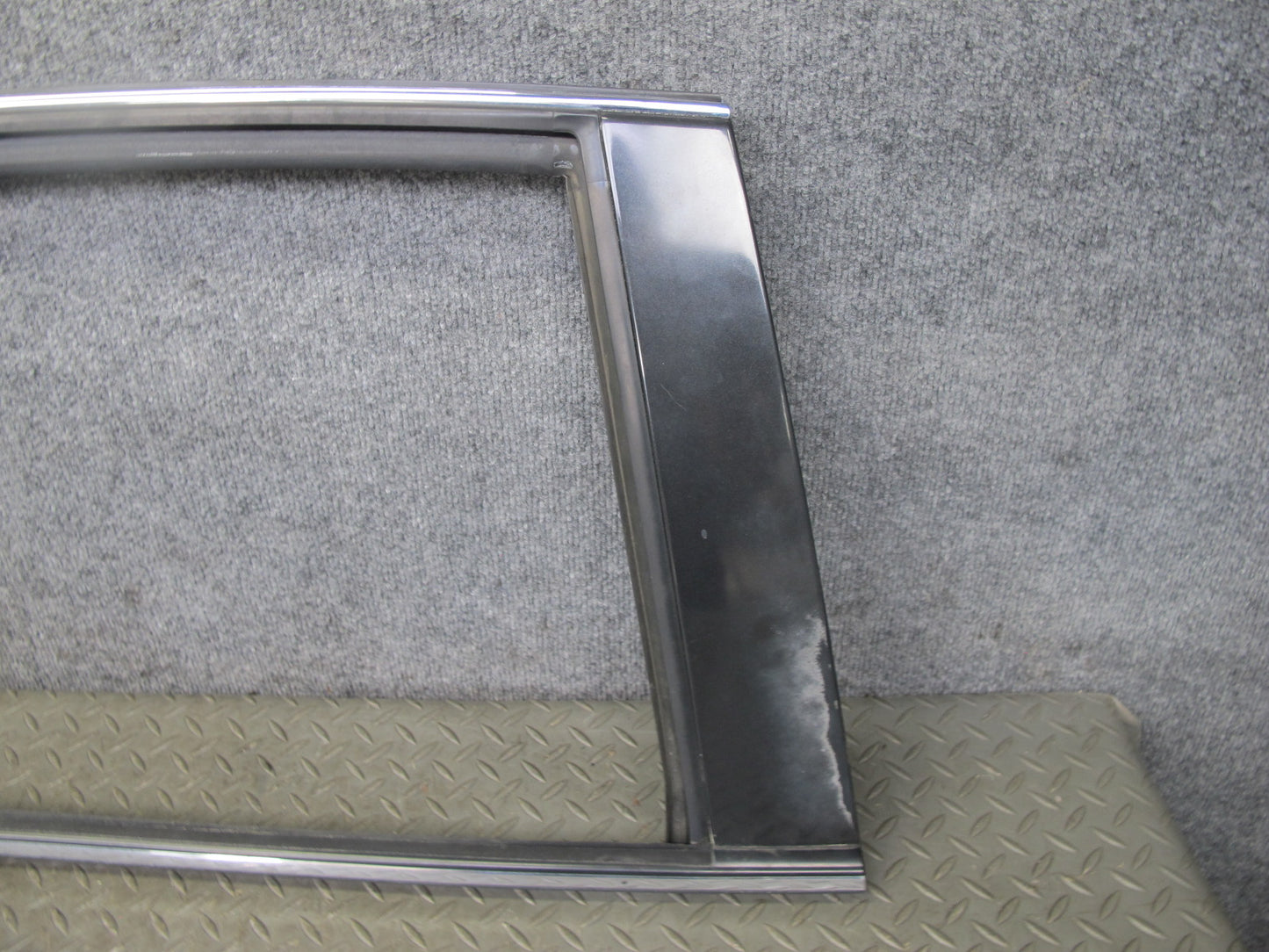 92-00 Lexus SC300 SC400 UZZ30L Left Driver Door Window Frame Trim Molding OEM