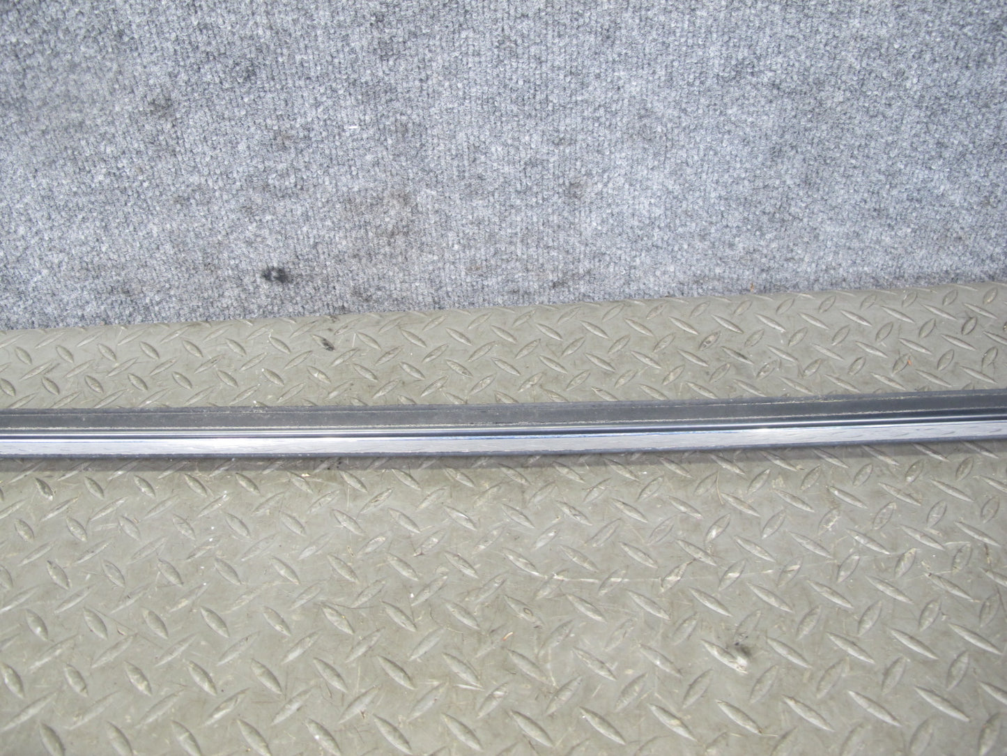 92-00 Lexus SC300 SC400 UZZ30L Left Driver Door Window Frame Trim Molding OEM