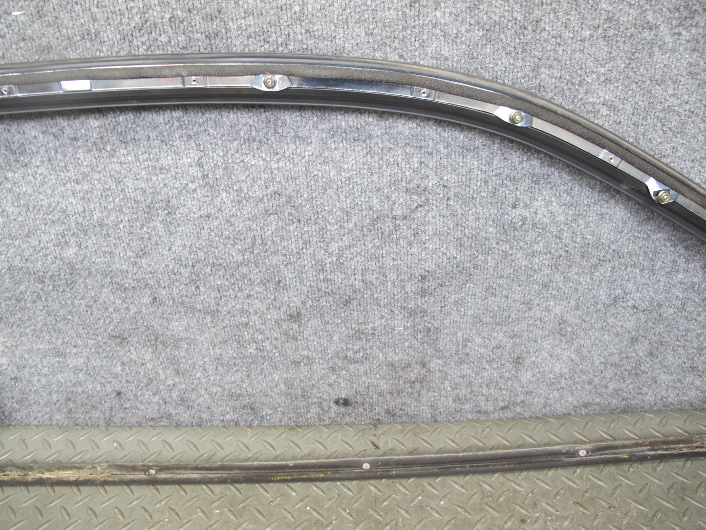 92-00 Lexus SC300 SC400 UZZ30L Left Driver Door Window Frame Trim Molding OEM
