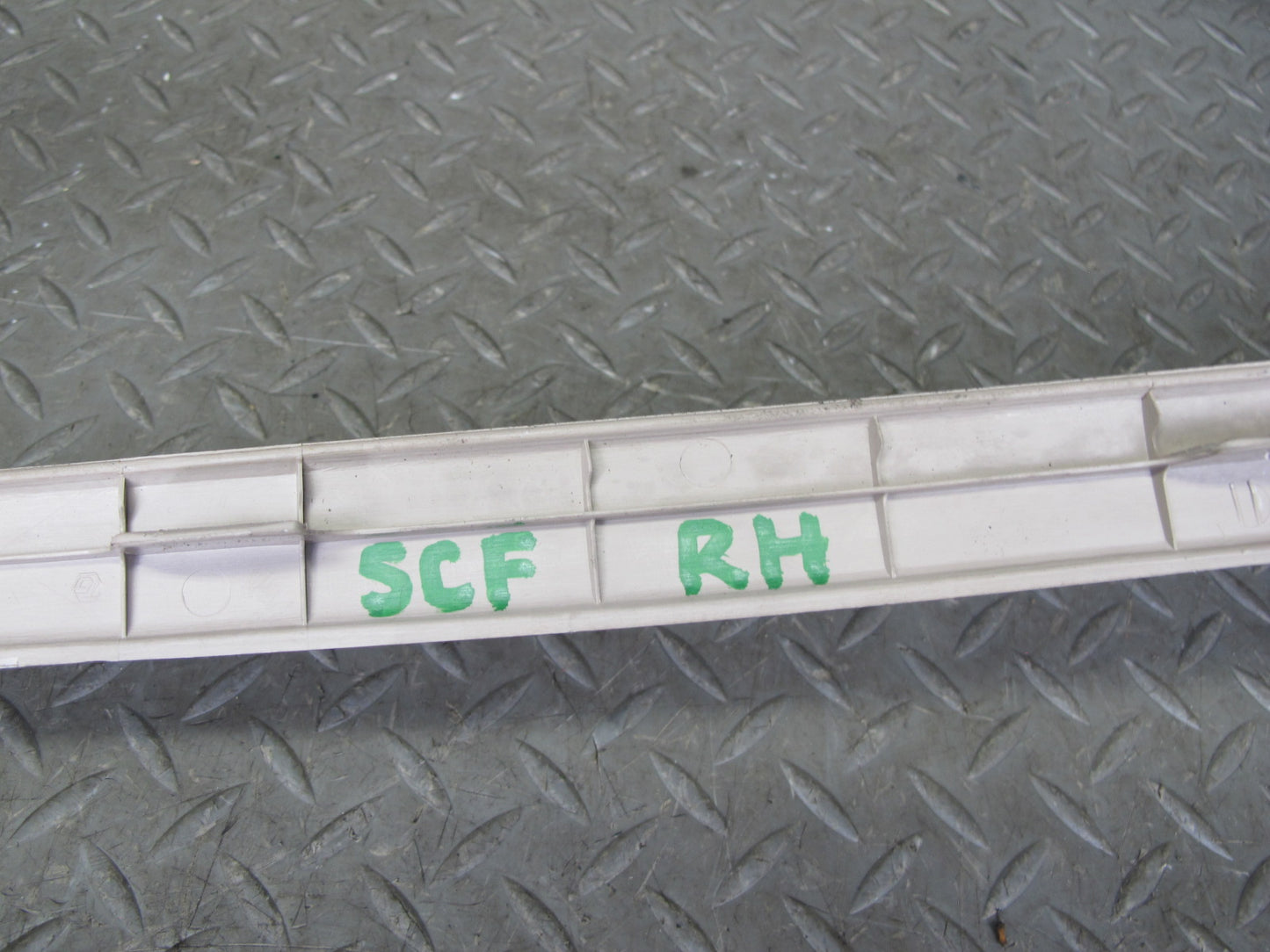 94-00 Lexus SC300 SC400 UZZ30L Door Scuff Step Sill Plate Trim Set Ivory OEM