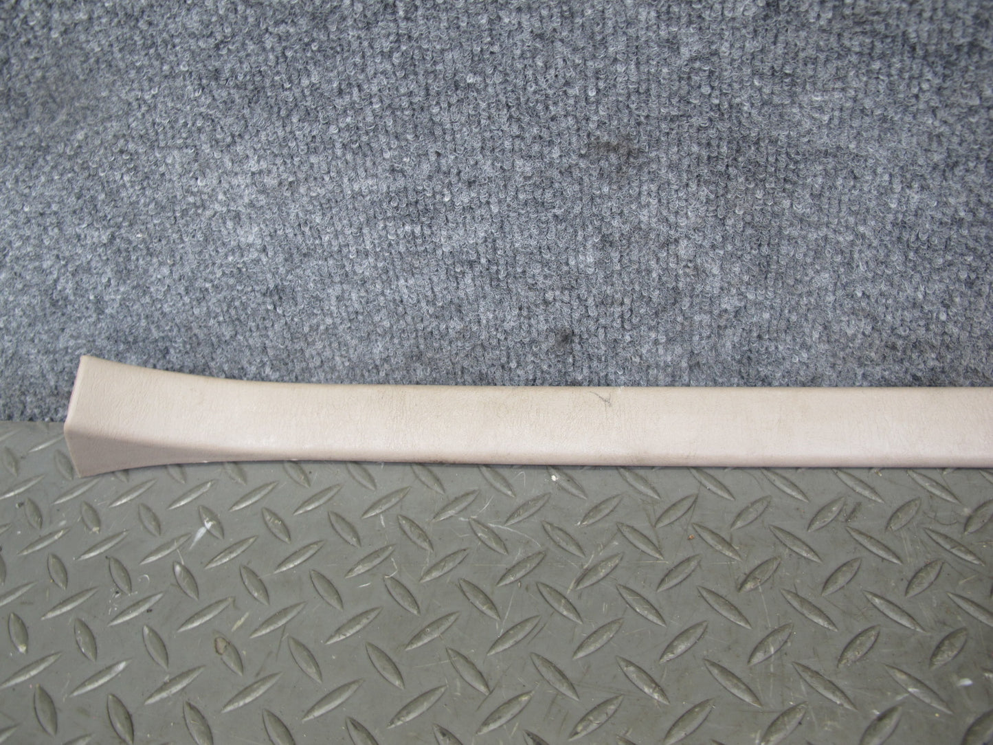 94-00 Lexus SC300 SC400 UZZ30L Door Scuff Step Sill Plate Trim Set Ivory OEM