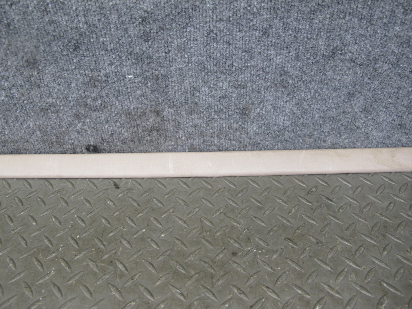 94-00 Lexus SC300 SC400 UZZ30L Door Scuff Step Sill Plate Trim Set Ivory OEM