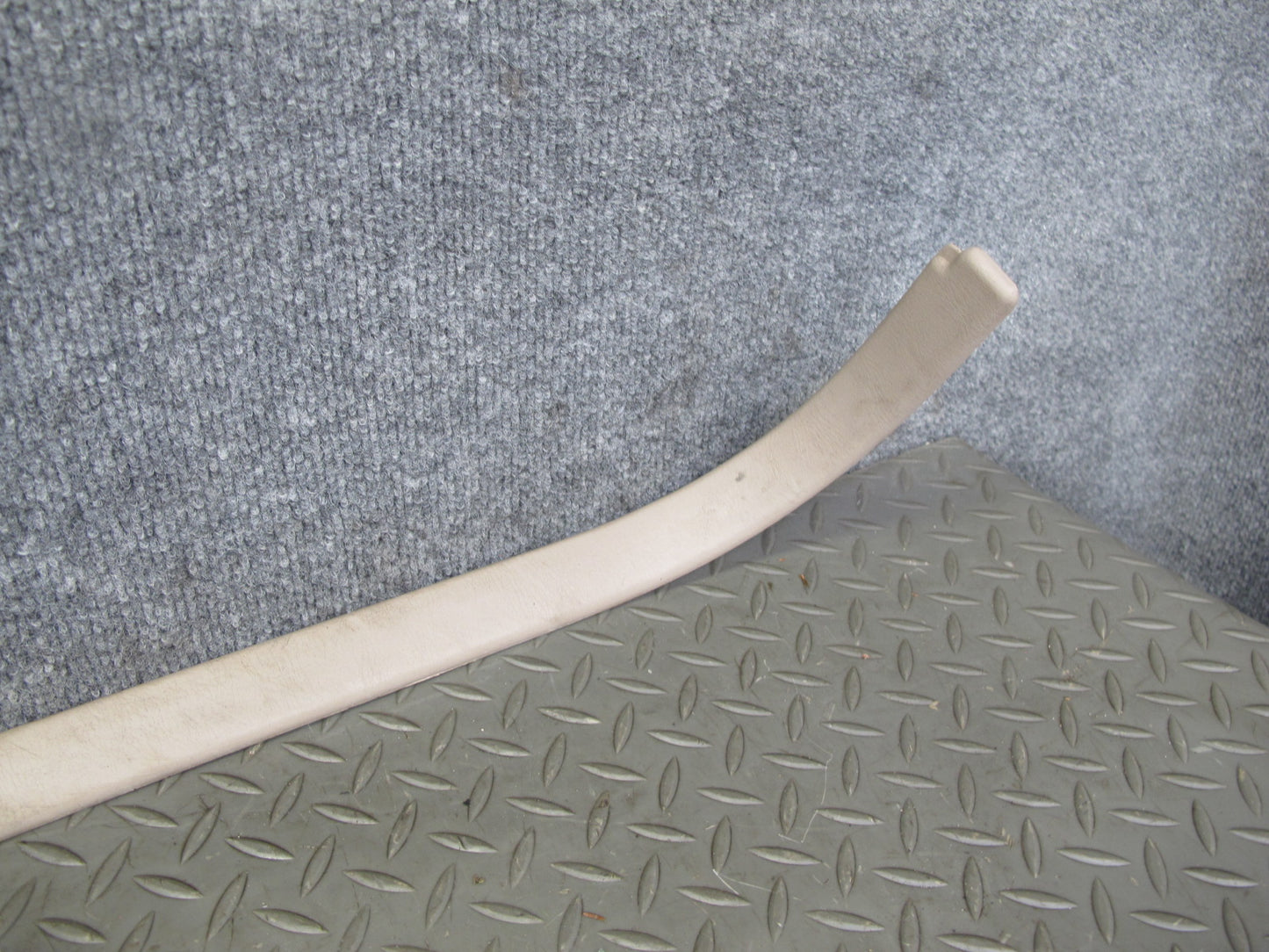 94-00 Lexus SC300 SC400 UZZ30L Door Scuff Step Sill Plate Trim Set Ivory OEM