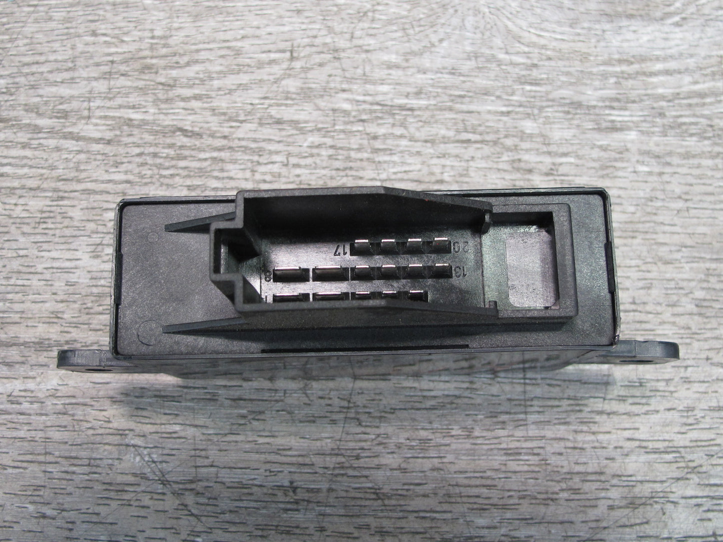 86-91 Mercedes W126 C126 Heated Seat Control Module Relay 0008206226 OEM
