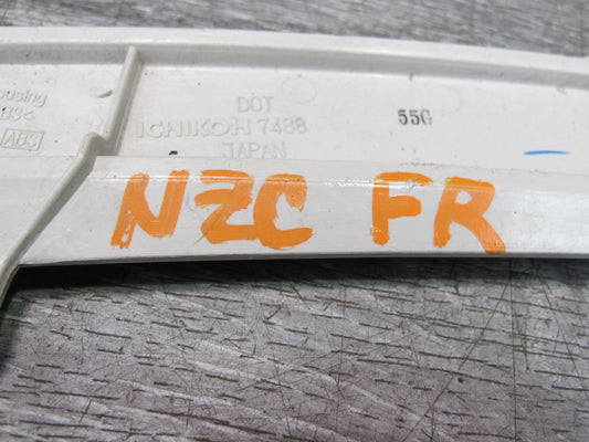 04-05 Nissan 350Z Z33 Convert Front Bumper Right Reflector Marker Light Lamp OEM