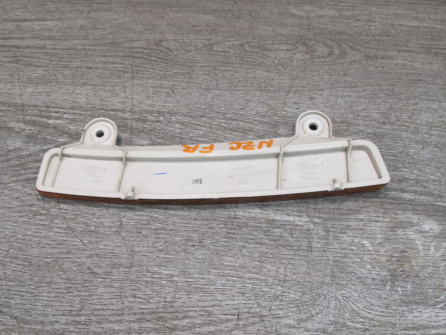 04-05 Nissan 350Z Z33 Convert Front Bumper Right Reflector Marker Light Lamp OEM