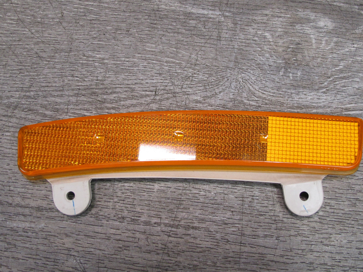 04-05 Nissan 350Z Z33 Convert Front Bumper Right Reflector Marker Light Lamp OEM