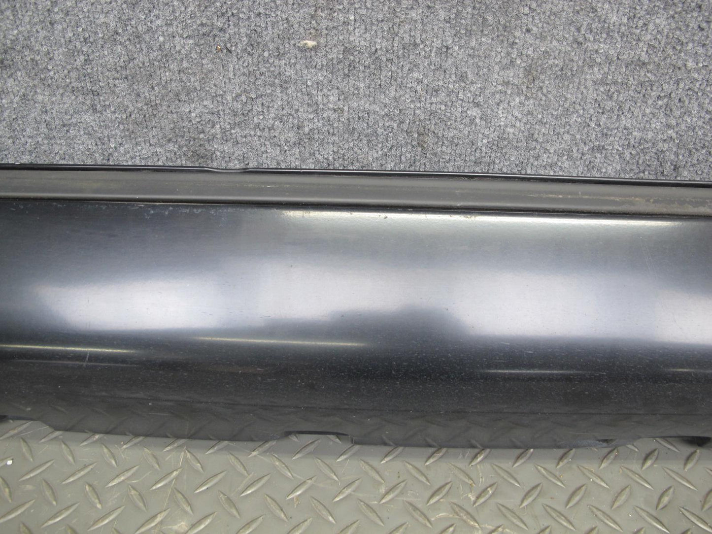 94-99 Mercedes W140 Sedan Right Side Skirt Rocker Panel Molding Black OEM