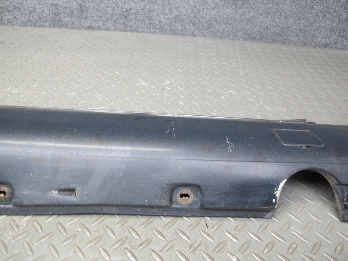 94-99 Mercedes W140 Sedan Right Side Skirt Rocker Panel Molding Black OEM