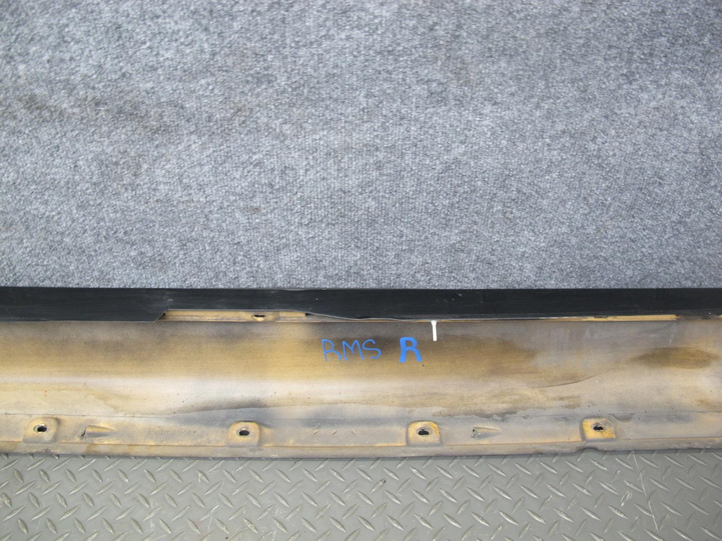 94-99 Mercedes W140 Sedan Right Side Skirt Rocker Panel Molding Black OEM
