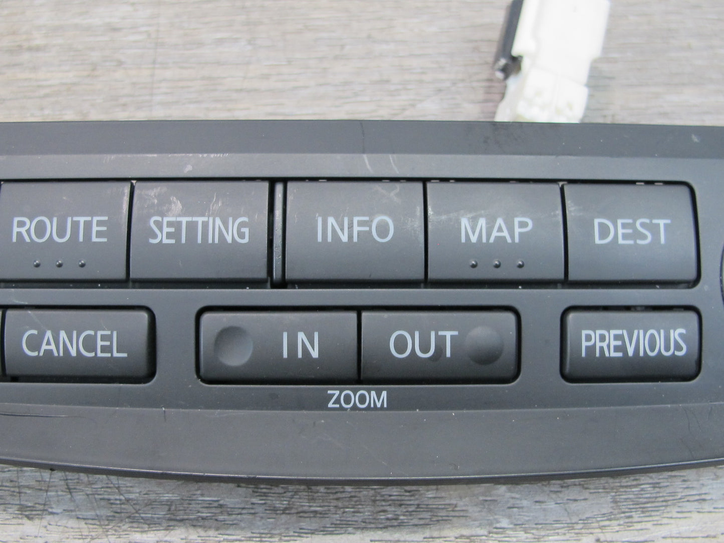 2005 Nissan 350Z Z33 Navigation Screen Control Panel Unit 28395-CF004 OEM
