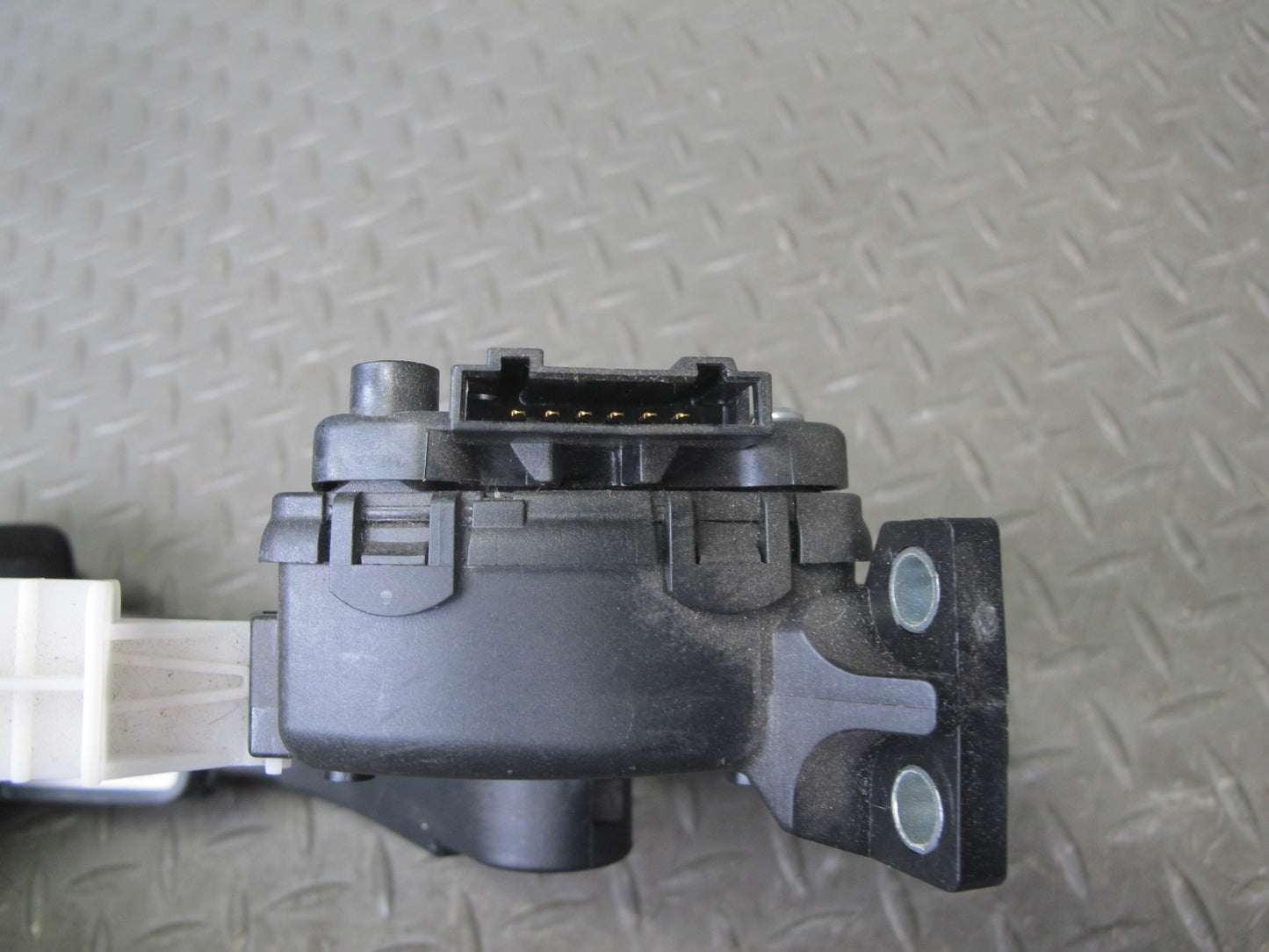 2008-2010 Porsche Cayenne 957 Gas Throttle Accelerator Pedal 7L0723507D