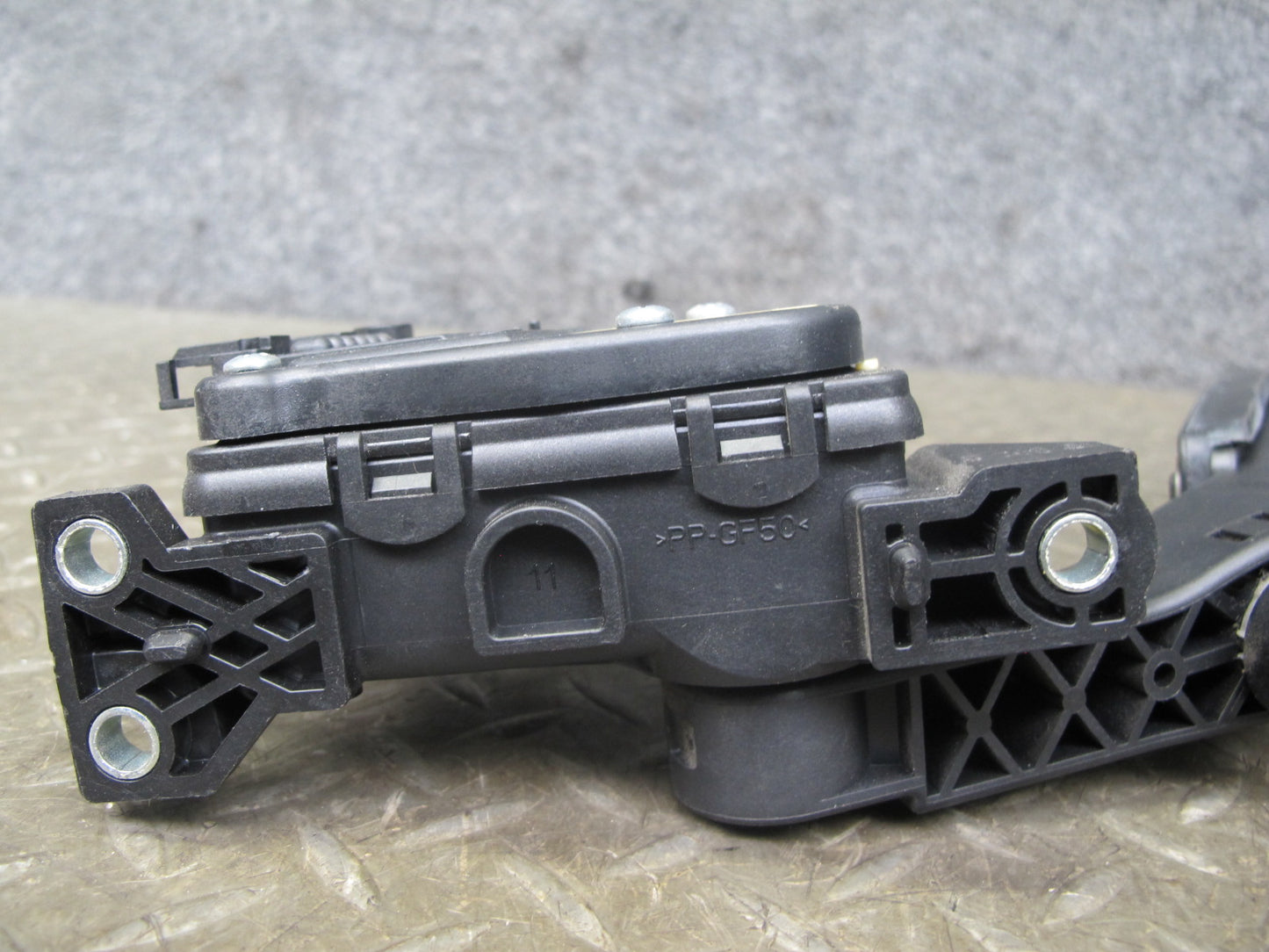 2008-2010 Porsche Cayenne 957 Gas Throttle Accelerator Pedal 7L0723507D