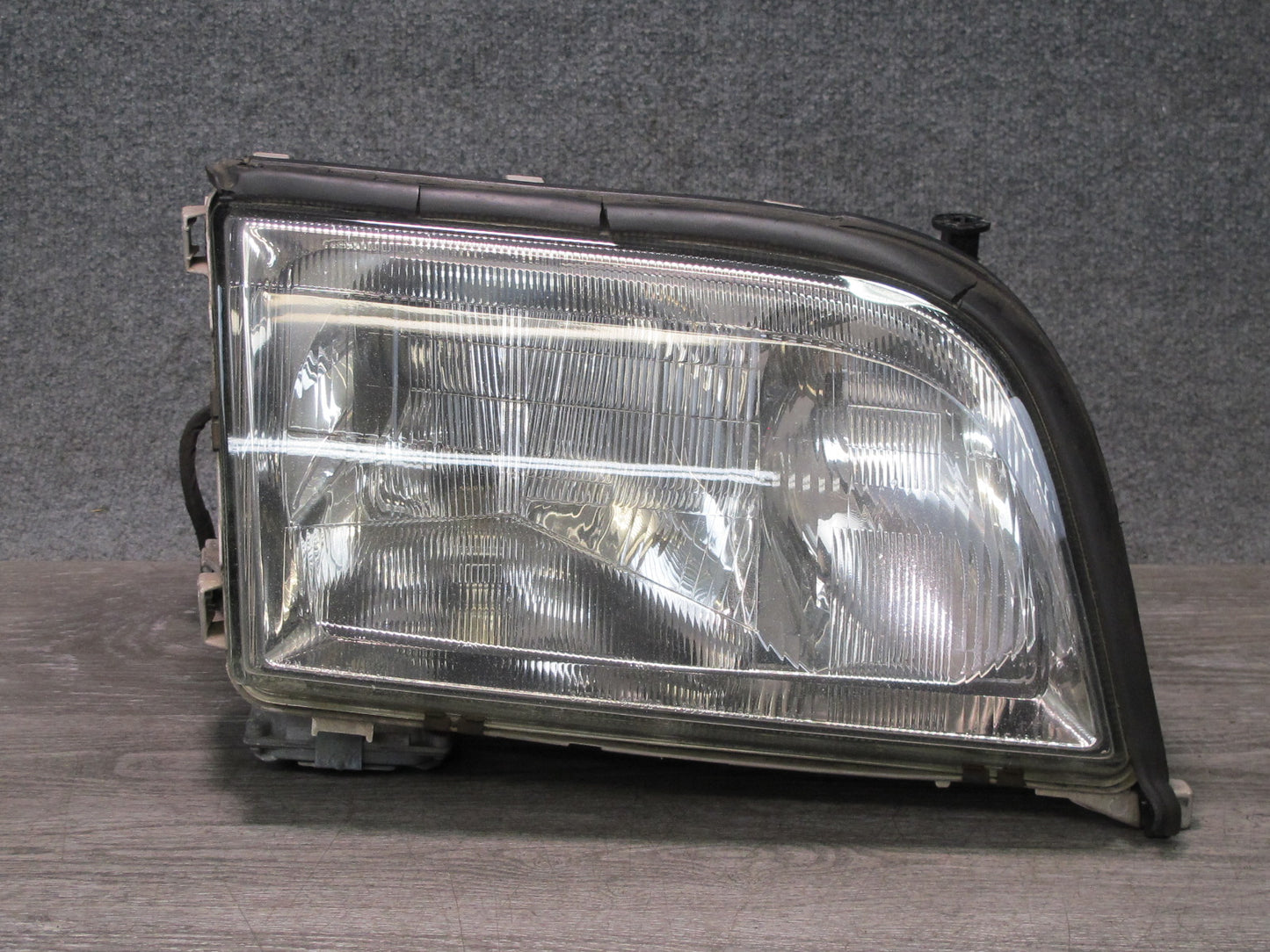 97-99 Mercedes W140 Sedan Front Right Xenon HID Headlight Lamp 1408209461 OEM