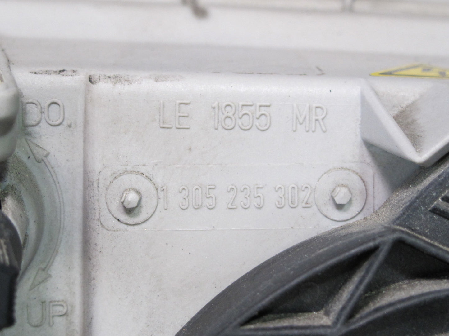 97-99 Mercedes W140 Sedan Front Right Xenon HID Headlight Lamp 1408209461 OEM