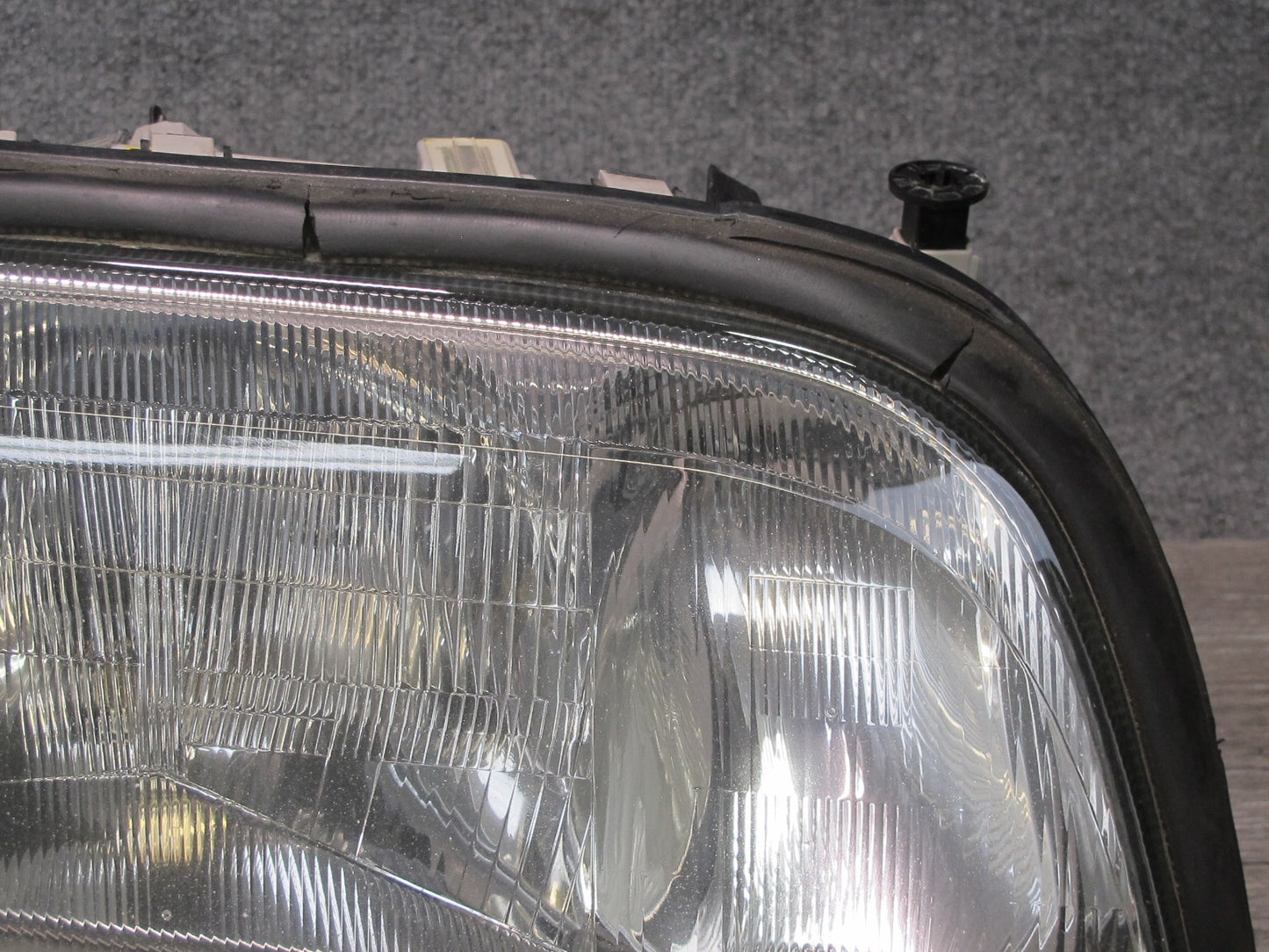 97-99 Mercedes W140 Sedan Front Right Xenon HID Headlight Lamp 1408209461 OEM