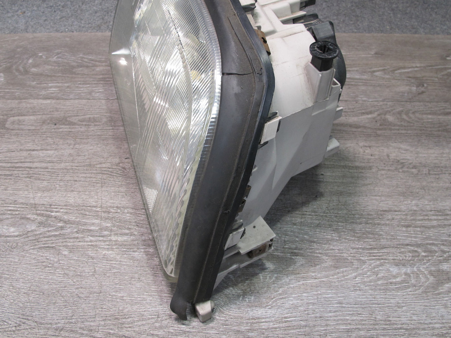 97-99 Mercedes W140 Sedan Front Right Xenon HID Headlight Lamp 1408209461 OEM