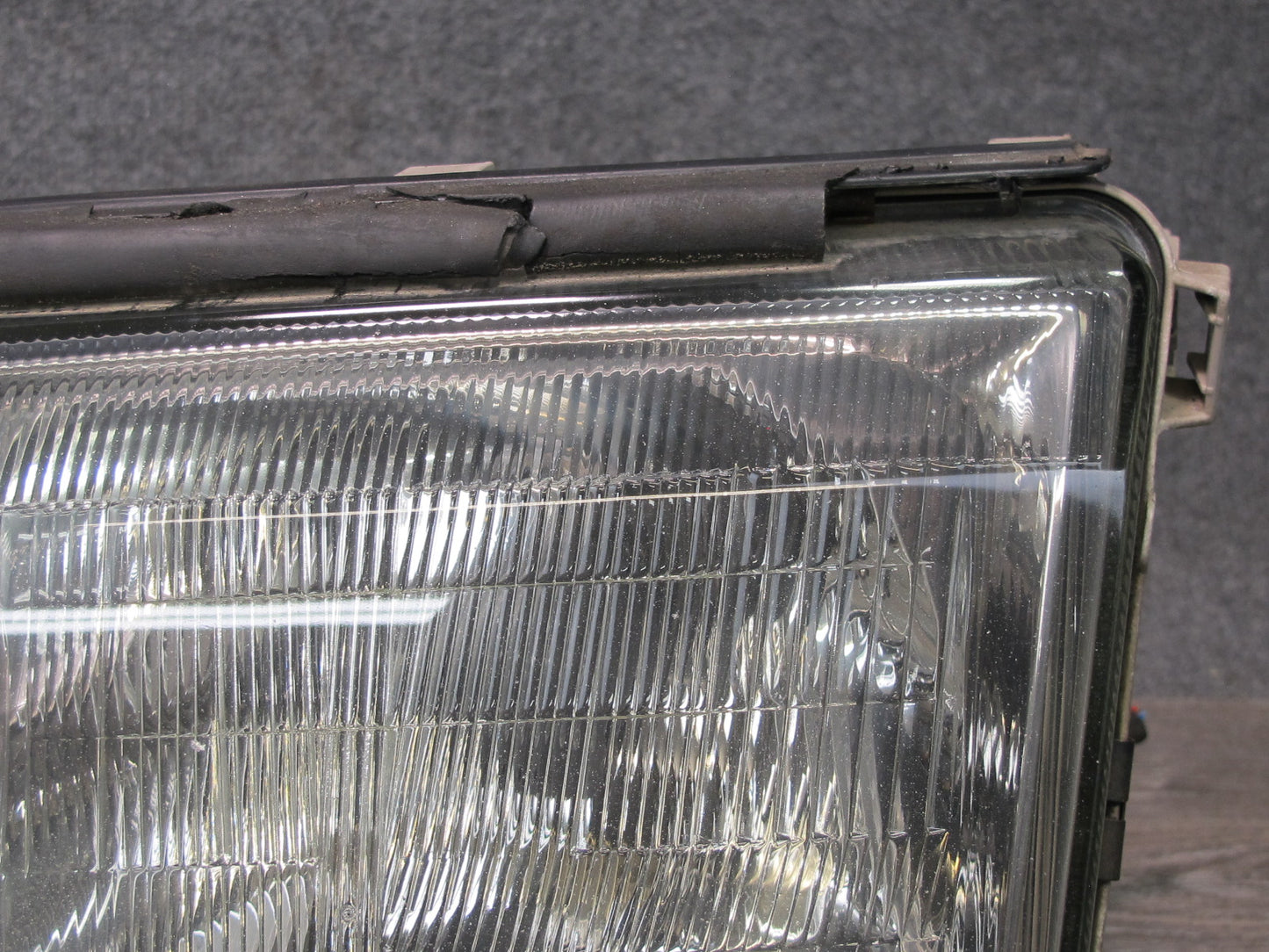 97-99 Mercedes W140 Sedan Front Left Xenon HID Headlight Lamp 1408209361 OEM