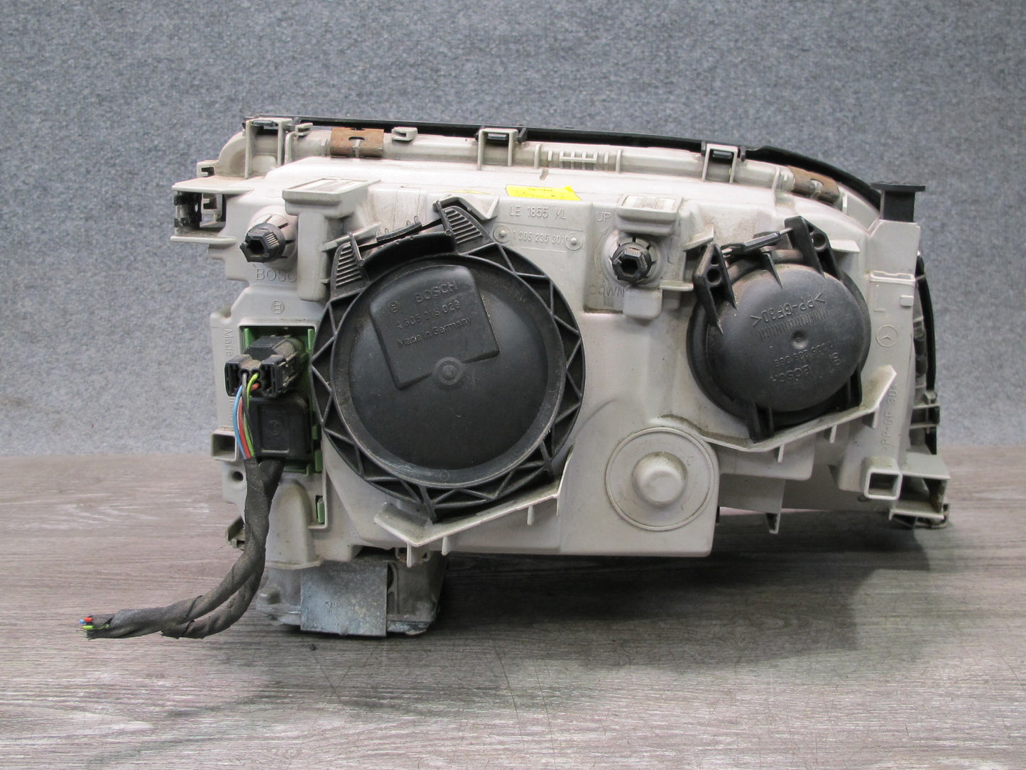 97-99 Mercedes W140 Sedan Front Left Xenon HID Headlight Lamp 1408209361 OEM