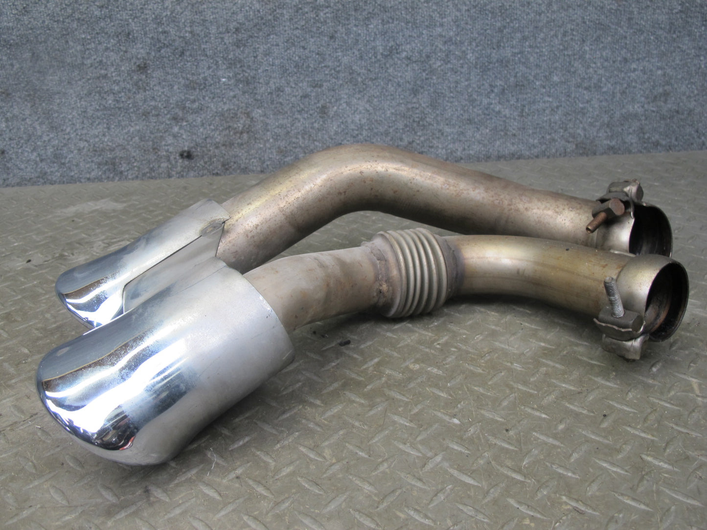 08-10 Porsche Cayenne 957 GTS Rear Right & Left Side Exhaust Tail Pipe Tips Set