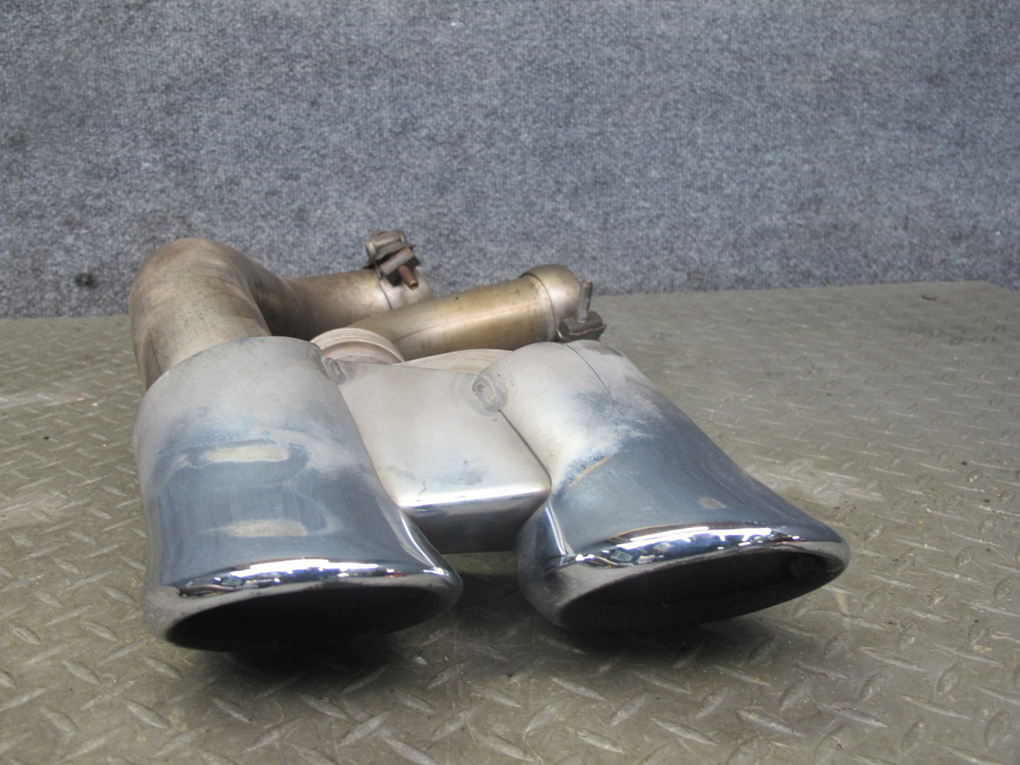 08-10 Porsche Cayenne 957 GTS Rear Right & Left Side Exhaust Tail Pipe Tips Set