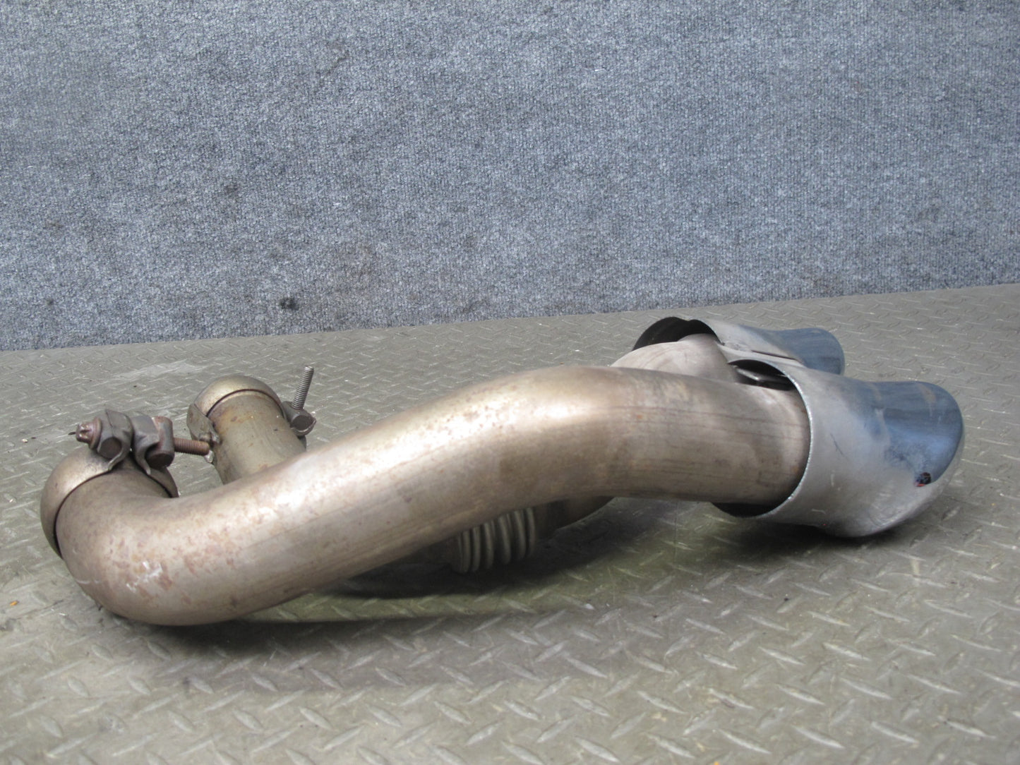 08-10 Porsche Cayenne 957 GTS Rear Right & Left Side Exhaust Tail Pipe Tips Set