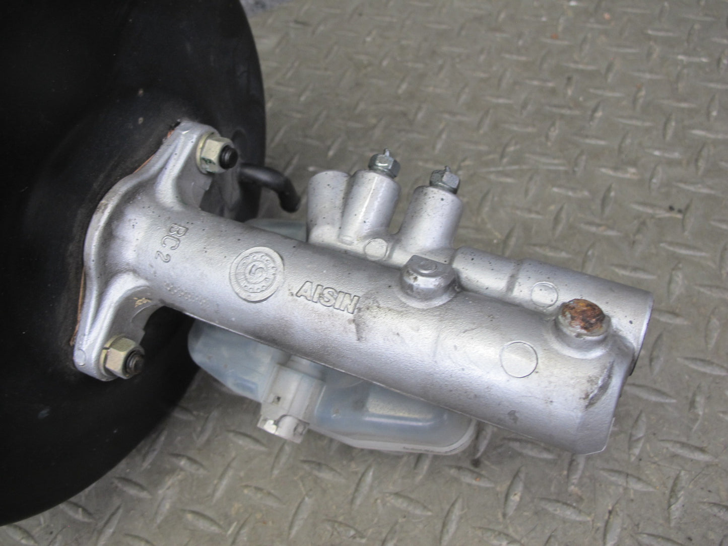 95-96 Lexus UZZ30L SC400 Brake Master Cylinder Booster Reservoir OEM