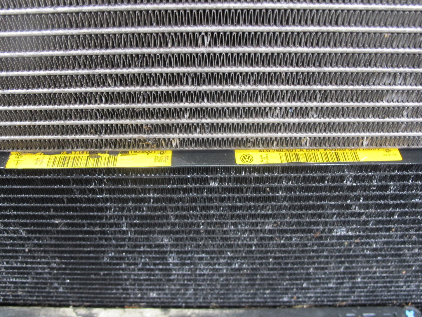 08-10 Porsche Cayenne 957 GTS Engine Cooling Radiator A/C Condenser Fan Shroud