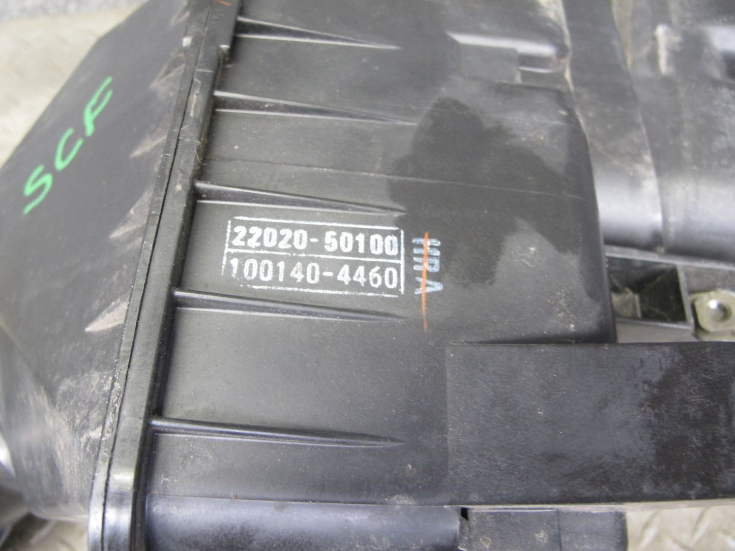 96-97 Lexus UZZ30L SC400 Air Intake Cleaner Filter Box w MAF Sensor OEM