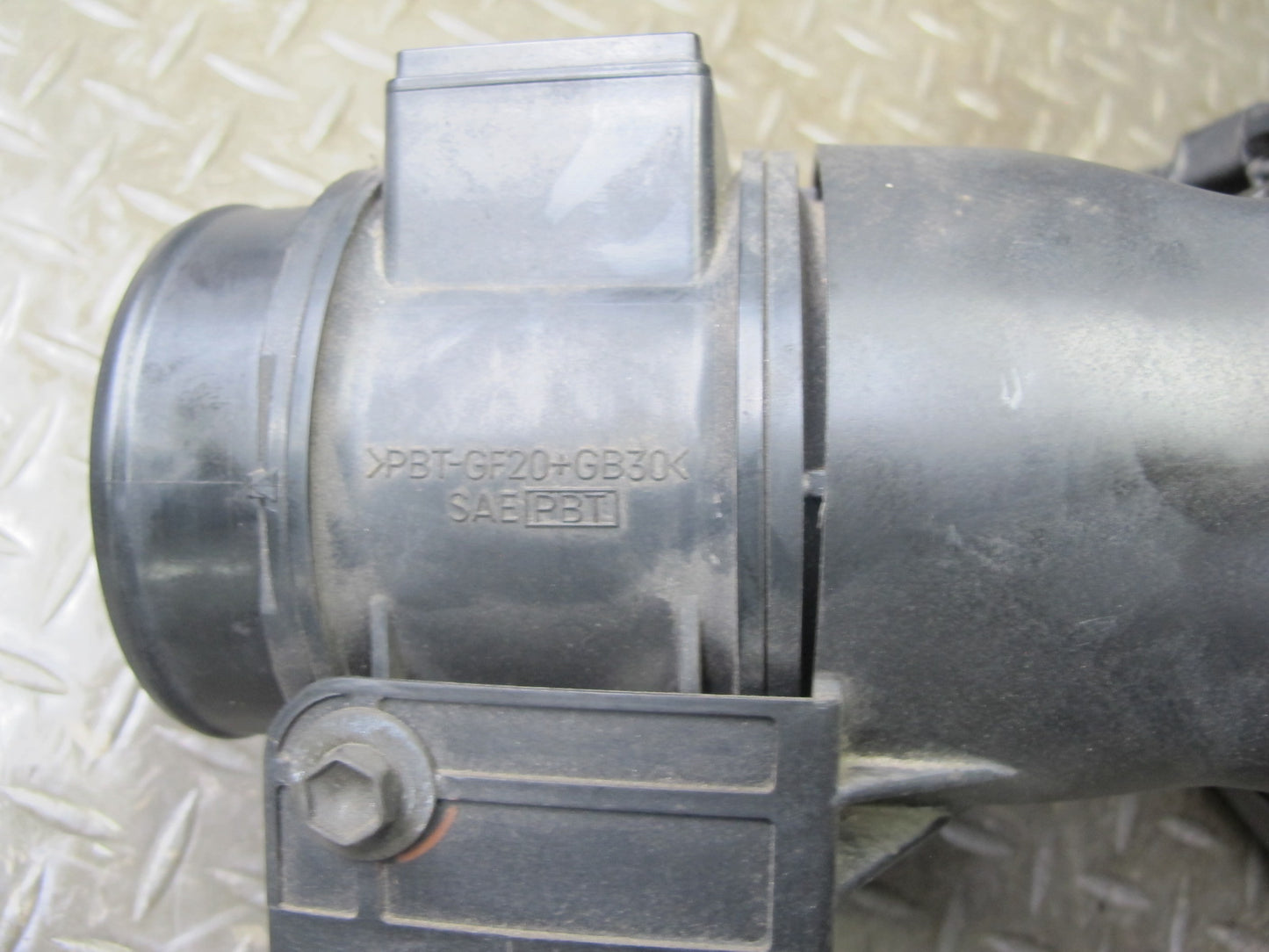 96-97 Lexus UZZ30L SC400 Air Intake Cleaner Filter Box w MAF Sensor OEM