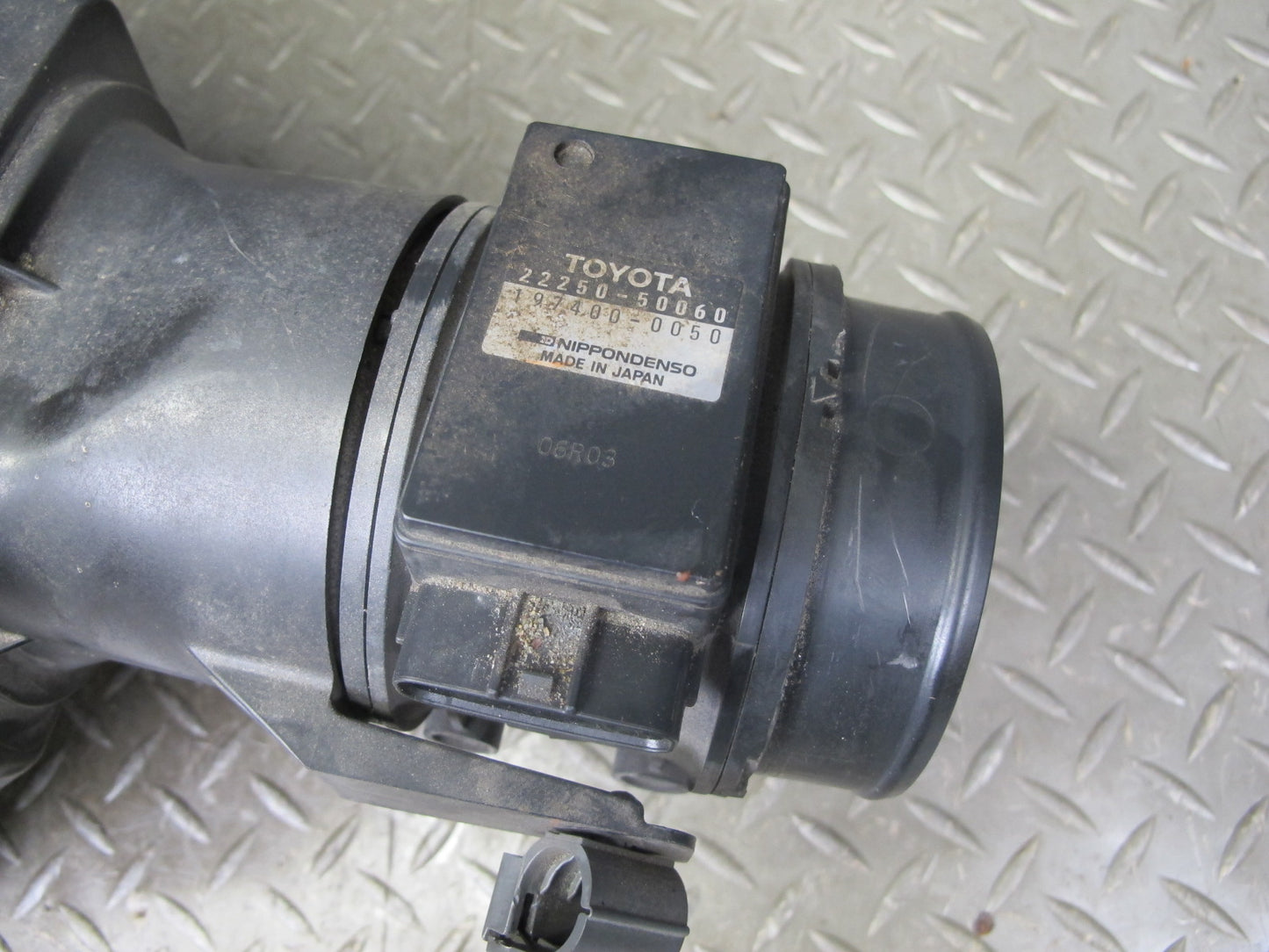 96-97 Lexus UZZ30L SC400 Air Intake Cleaner Filter Box w MAF Sensor OEM