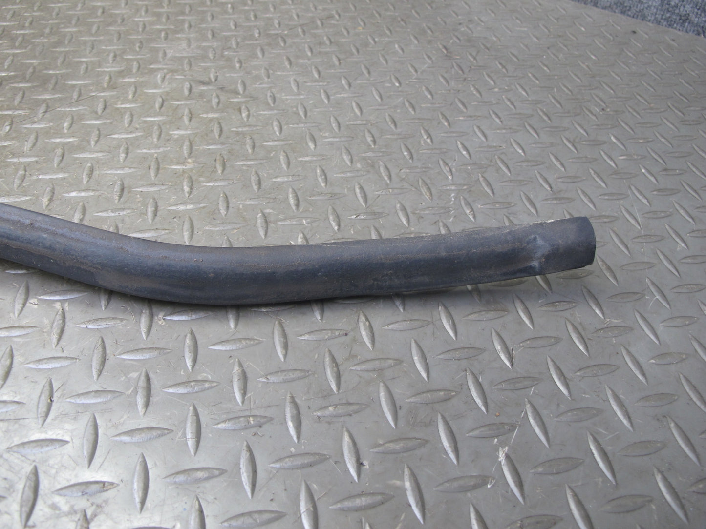 92-96 Lexus UZZ30L SC300 SC400 Front Hood Weatherstrip Rubber Seal Gasket OEM