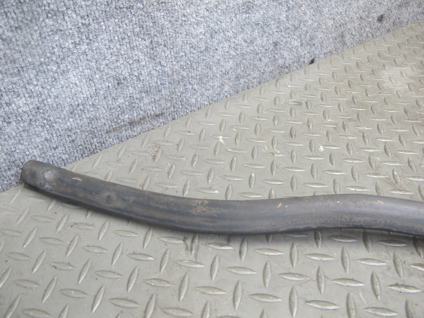 92-96 Lexus UZZ30L SC300 SC400 Front Hood Weatherstrip Rubber Seal Gasket OEM
